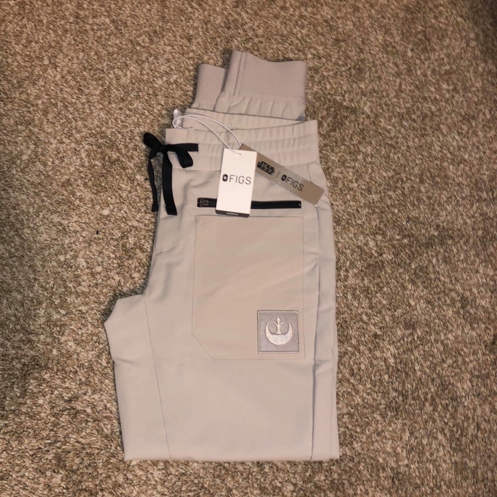 Figs scrubs limited edition Star Wars Xs